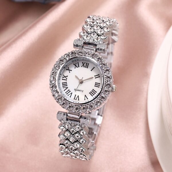 Averra Diamond Dial – Waterproof Quartz Watch for Women