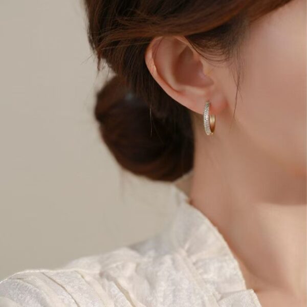 LunaLoop Luxe – Minimal Zircon-Crystal Gold Hoops - Image 4