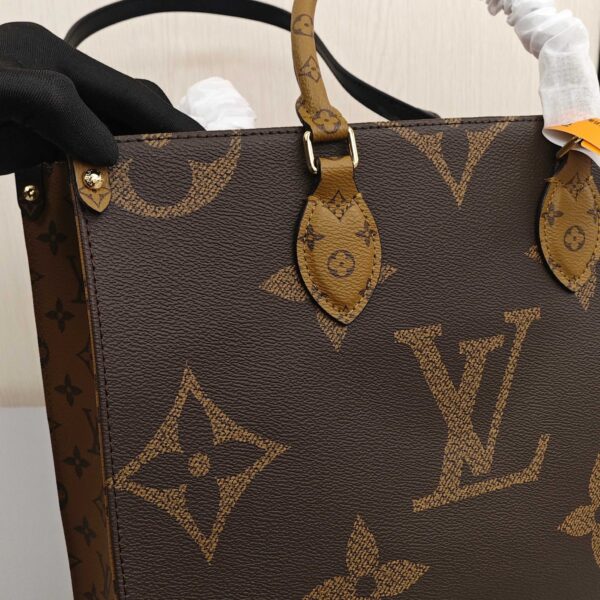 Louis Vuitton Onthego MM Tote - Original Quality - Image 3