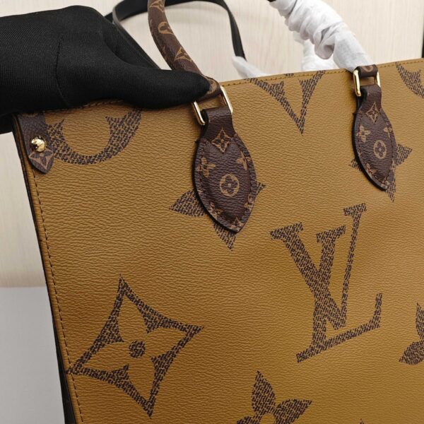 Louis Vuitton Onthego MM Tote - Original Quality - Image 4
