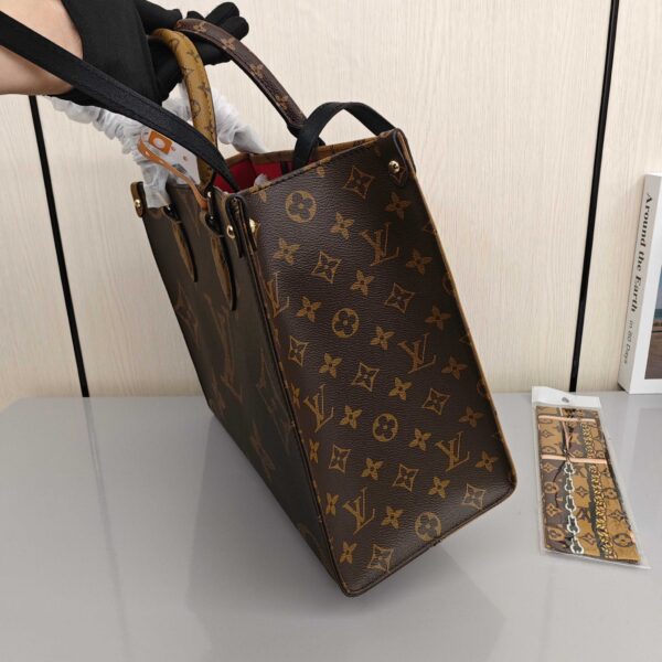 Louis Vuitton Onthego MM Tote - Original Quality - Image 5