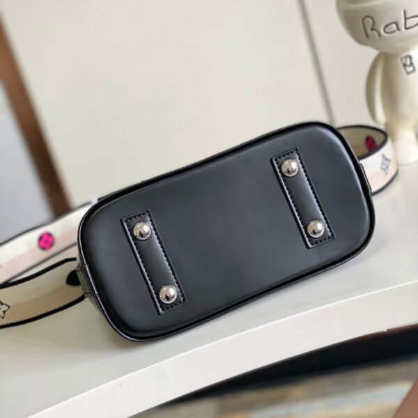 LV Alma BB Epi Leather Noir - Original Quality - Image 4