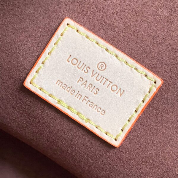 Louis Vuitton Pochette Metis Monogram Canvas - Original Quality - Image 9
