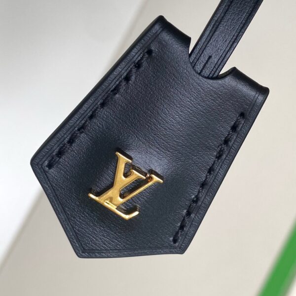 Louis Vuitton Vanity Chain Pouch Monogram Reverse Canvas - Original Quality - Image 7