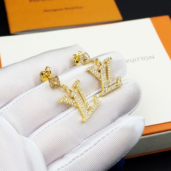 Louis Vuitton Lady LV Earrings Gold - Original Quality - Image 8
