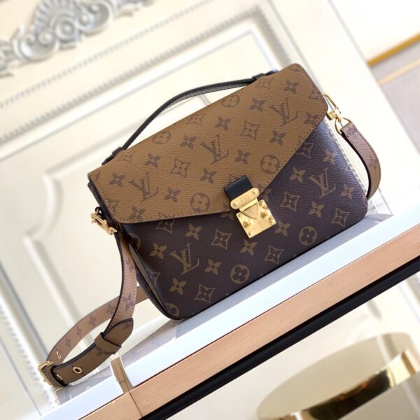 LV Pochette Métis Monogram Reverse - Original Quality